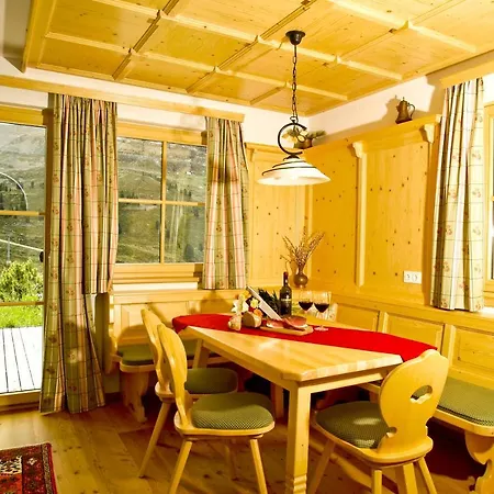 Alpenchalets - Obholzer Chalet